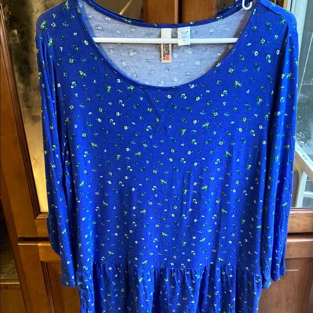 Route 66 Blue Ditzy Print Floral Size XL Top with Ruffle Hem NWOT Tunic Fall